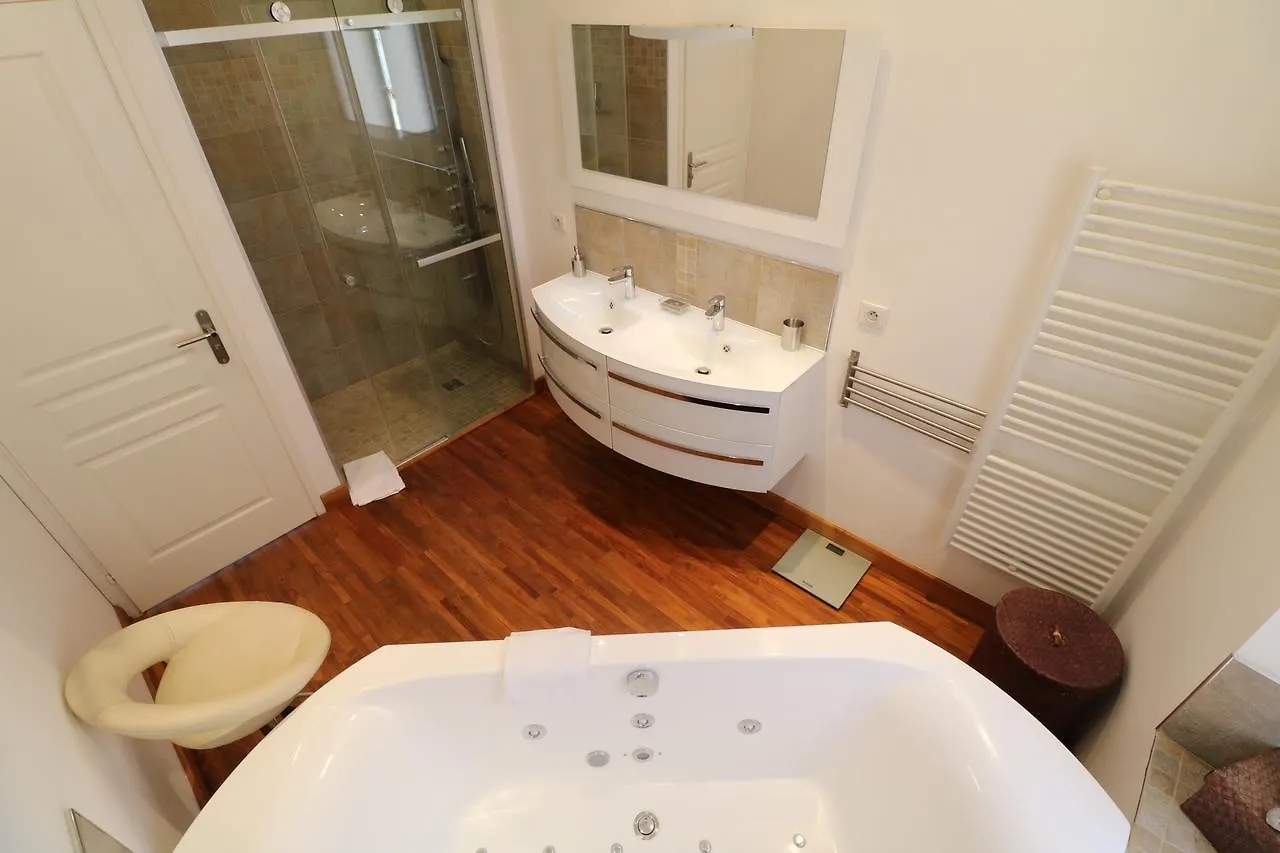 Apartment Luxury 1 Bedroom Quai St Pierre 2 Mins From The Palais & Croisette 269 Cannes