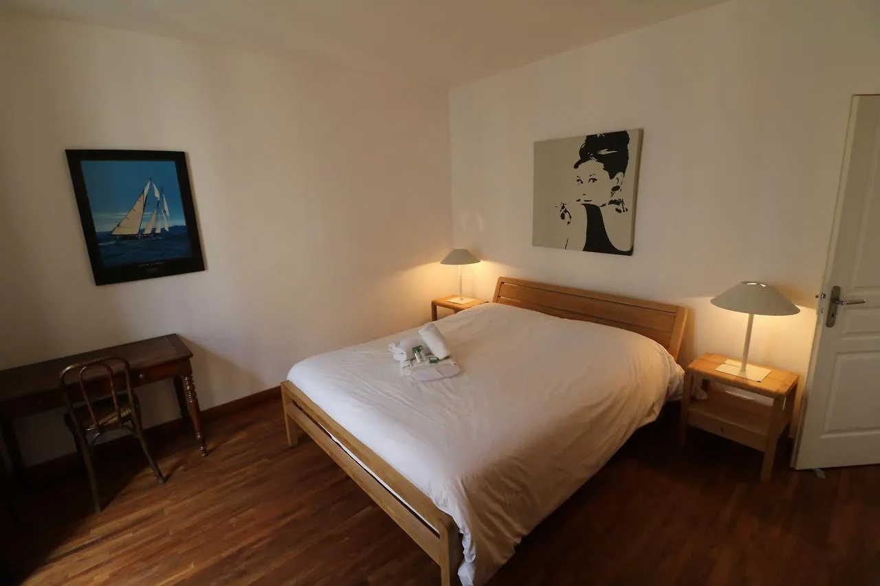 Luxury 1 bedroom Quai St Pierre 2 mins from the Palais&Croisette 269 Cannes 0*,